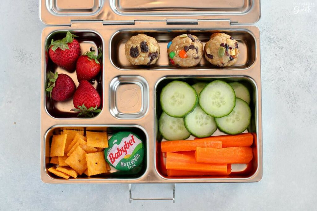 healthy snackle box