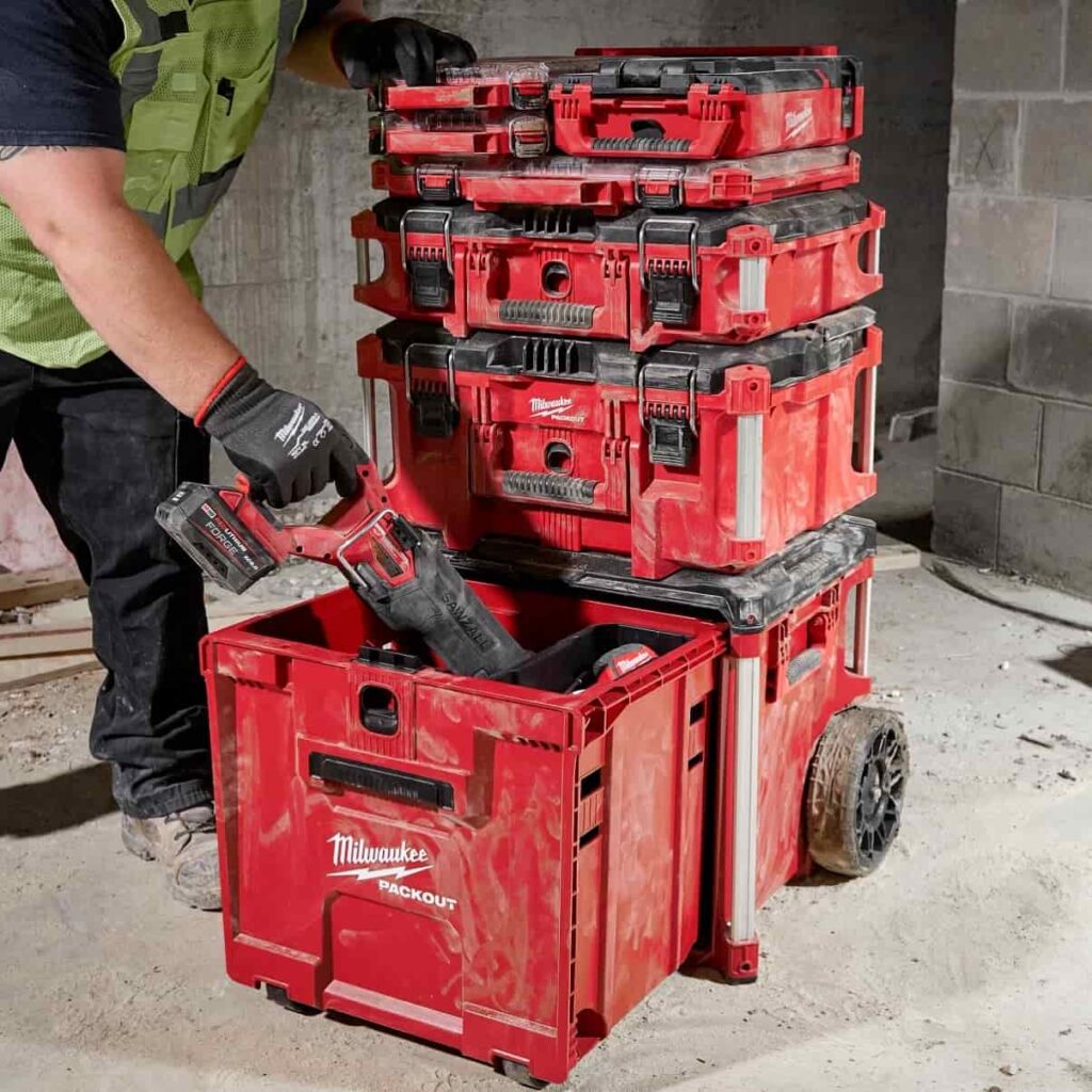 milwaukee plumbing packout with rolling cart