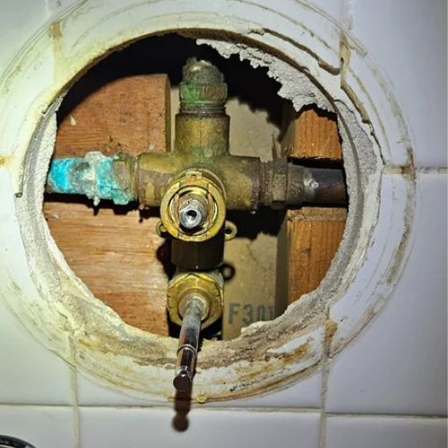an image of old style compression valve