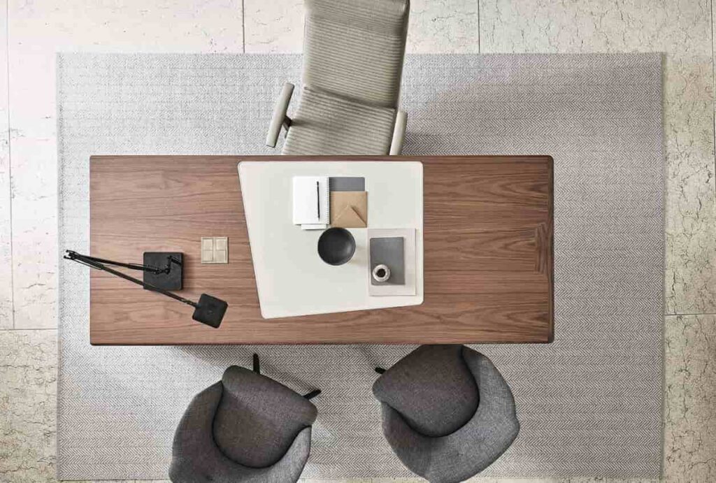 a high quality office desk and chair