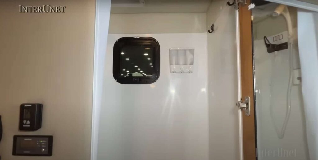 a spacious bathroom of 2 bedroom super truck