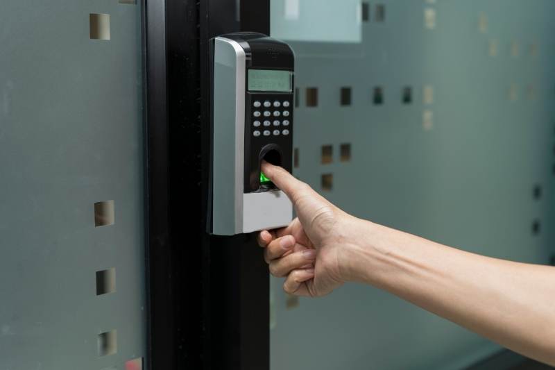 Biometric lock for the door 