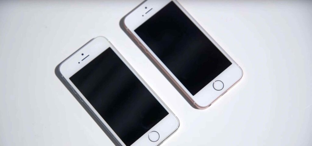 Two iPhone SE