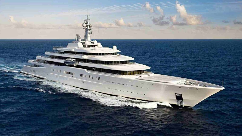 Yacht