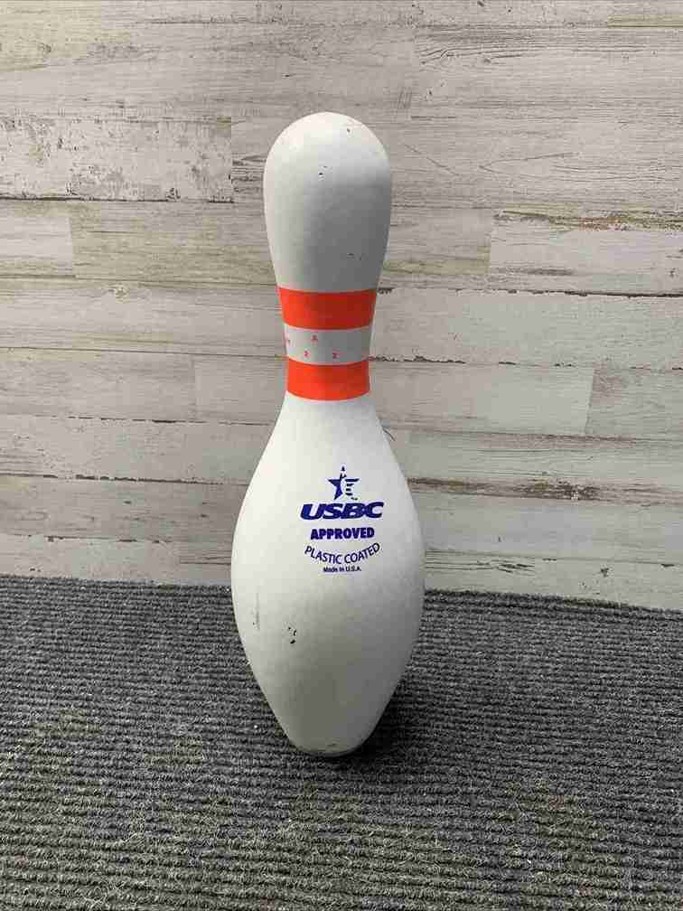 standard bowling pin