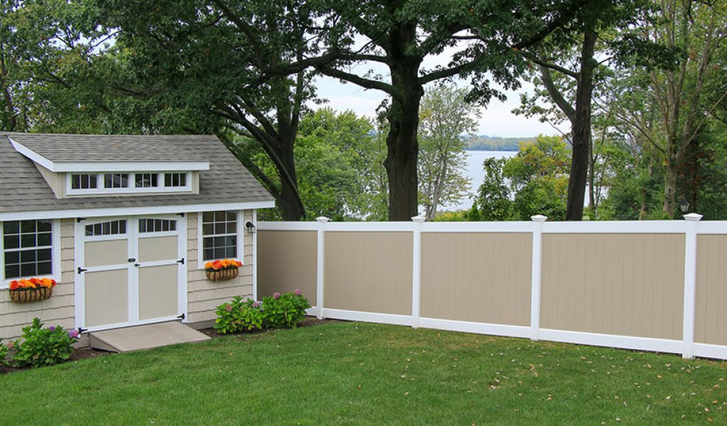 two color vinyl fence