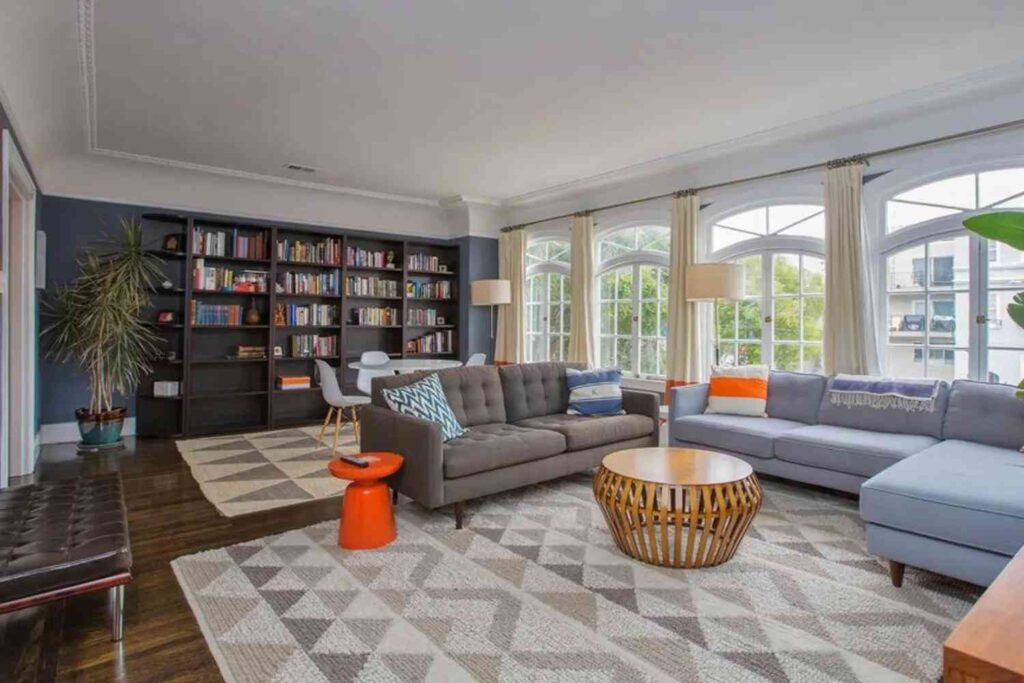 An average 2000 sq ft apartment