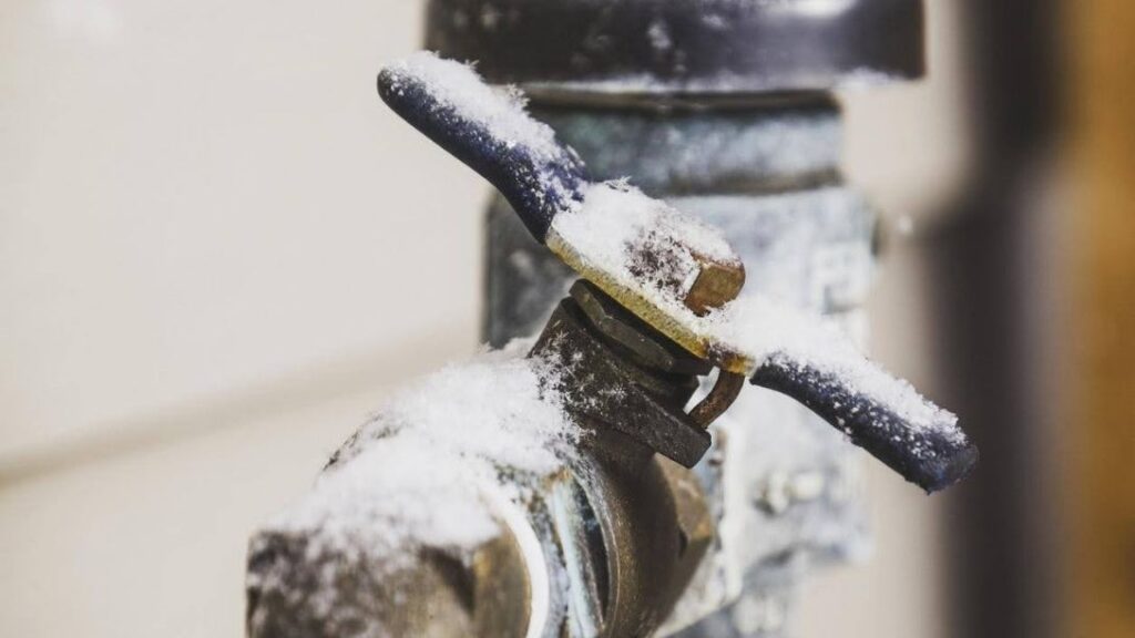 Winter Plumbing Tips for Extra Protection